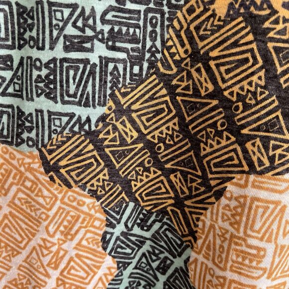 LuLaRoe Woman's Geometric Shirt New With Tags! X Small - Picture 3 of 4